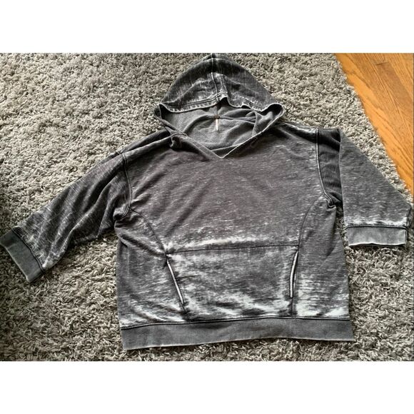 Free People Get It Oversized Raw Gray Burnout Boho Hoodie SWEATSHIRT TOP sz XS - Picture 2 of 8